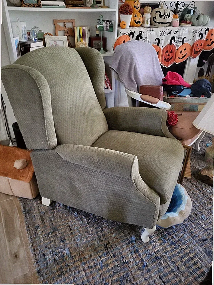 Plush recliner